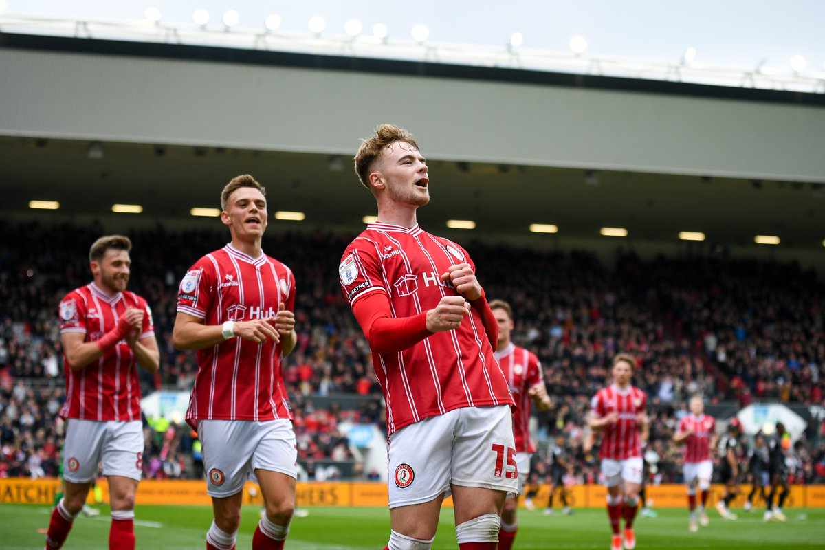 ashtongatestad tweet picture