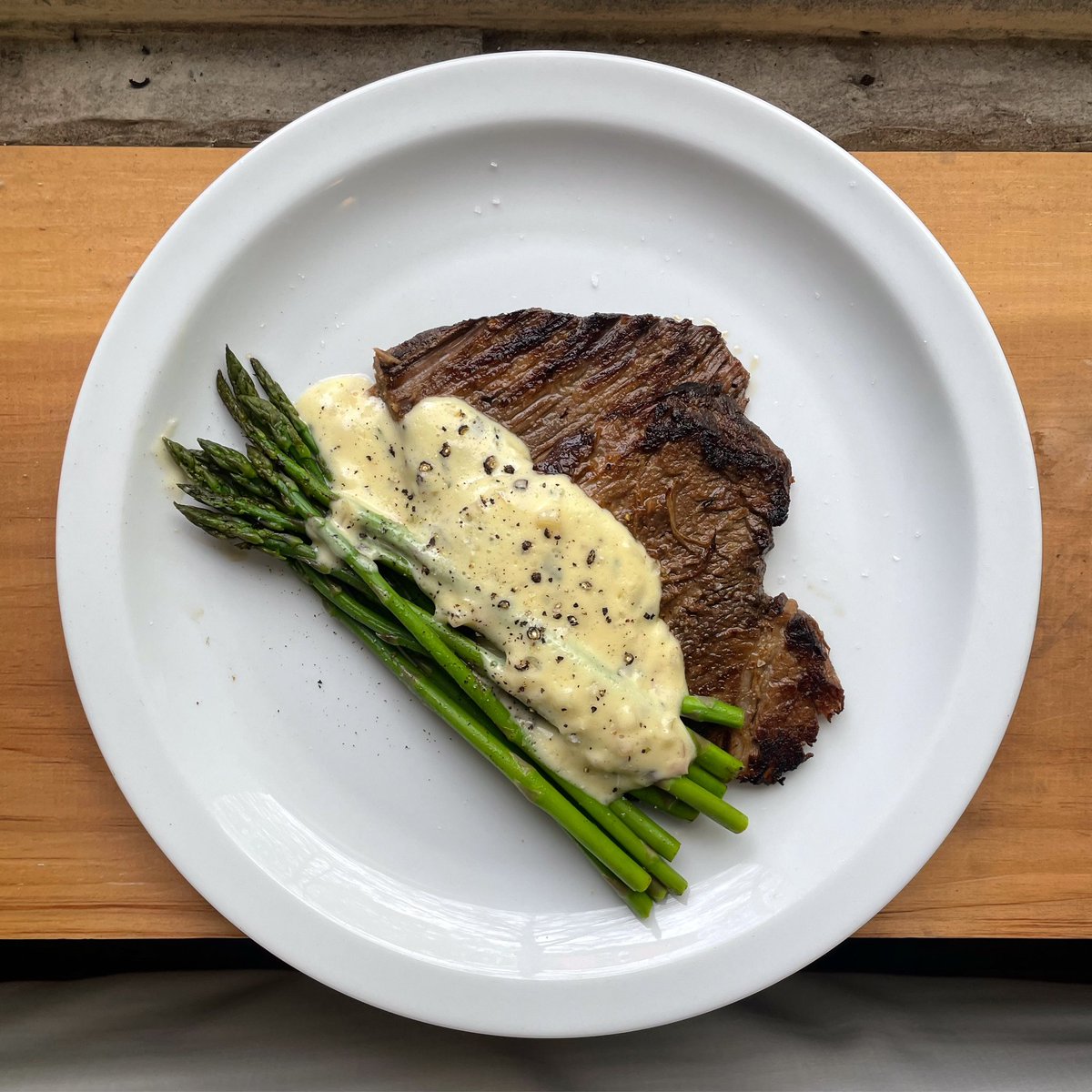 Elena Saavedra Buckley tweet media