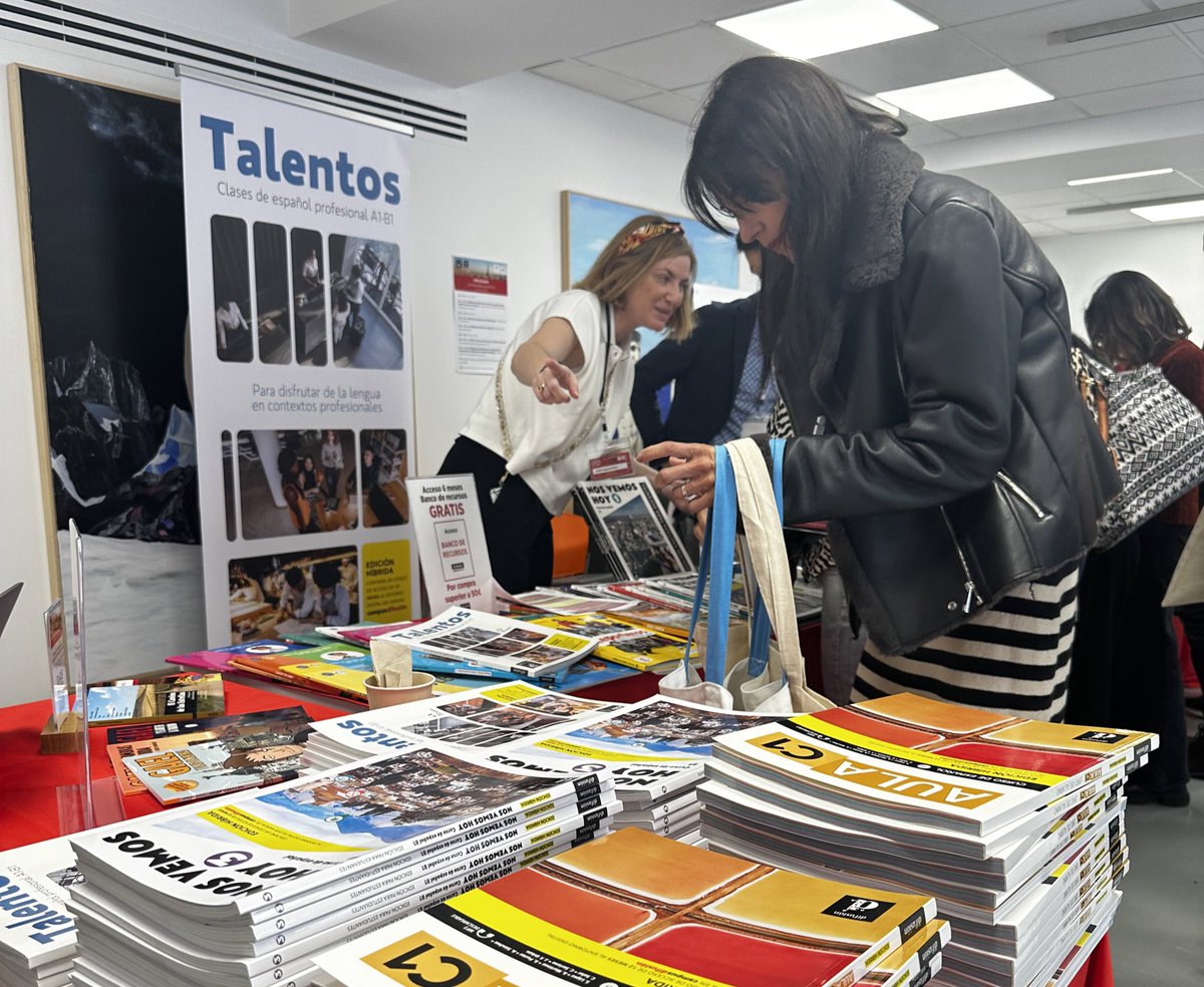 Instituto Cervantes París tweet media