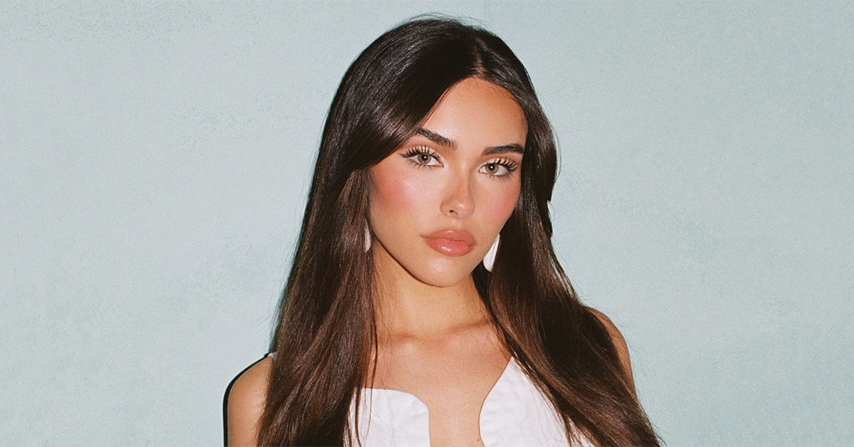 . @madisonbeer is taking over on 5/11! Don't miss out + upgrade your experience! 🧚: bit.ly/49RUXZn Available upgrades at the link: 🎀 Fast Lane 🎀 MassMutual Lounge 🎀 Truly Rooftop Tix also available at the #LinkInBio! 🎟️