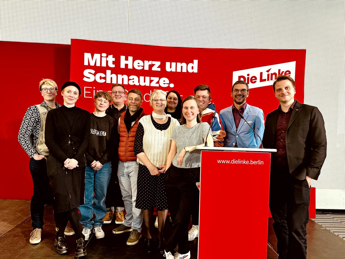 Unsere hervorragende Delegation auf dem #linkelpt! Unser Antrag 'Bildungschancen behinderter Kinder erhöhen - Schulgesetz reformieren' wurde mit großer Mehrheit angenommen. Vielen Dank @dielinkeberlin für einen erfolgreichen Parteitag ❤️