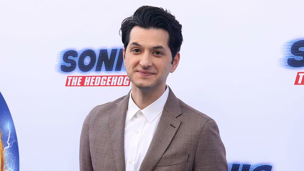 Sonicistebest's tweet photo. Do you like Ben Schwartz as #Sonic?
#knucklestv #SonicTheHedgehog #KnucklesTheEchidna https://t.co/yeUWGjZSUC
