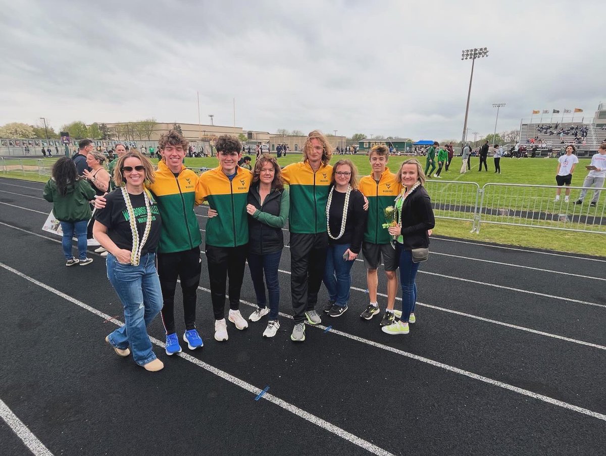 WVHSStipp's tweet photo. Red Ribbon @WVHSCCTF meet. Reminded of making safe decisions this May and also celebrating senior leadership and commitment. https://t.co/OqKRe1WlnP