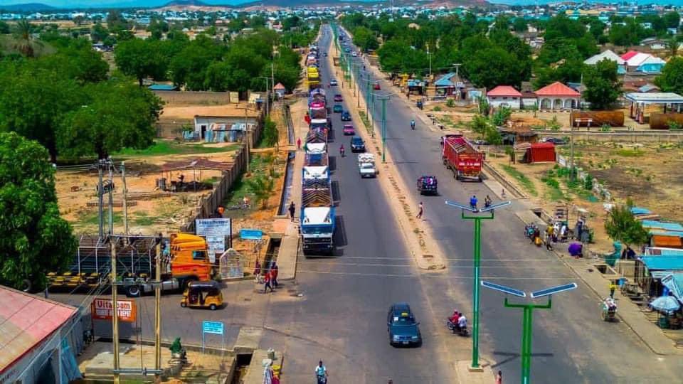 One beautiful thing about Gombe is the amazing township road networks. In Gombe, you can go to the same place in Gombe using different routes, navigating through different areas. If you know Gombe so well, can you tell us where is this location?