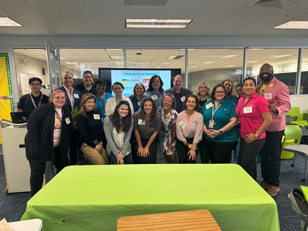 BrowardESOL's tweet photo. Thank you to our EAC judges, host school @FlhsOfficial &amp; the incredible ELLs of @browardschools. @ChismoChismo @BenchmarkEdu @SavvasLearning @SylviaFumero @Catalina_HH @EllevationEd https://t.co/PLfETVkDY8