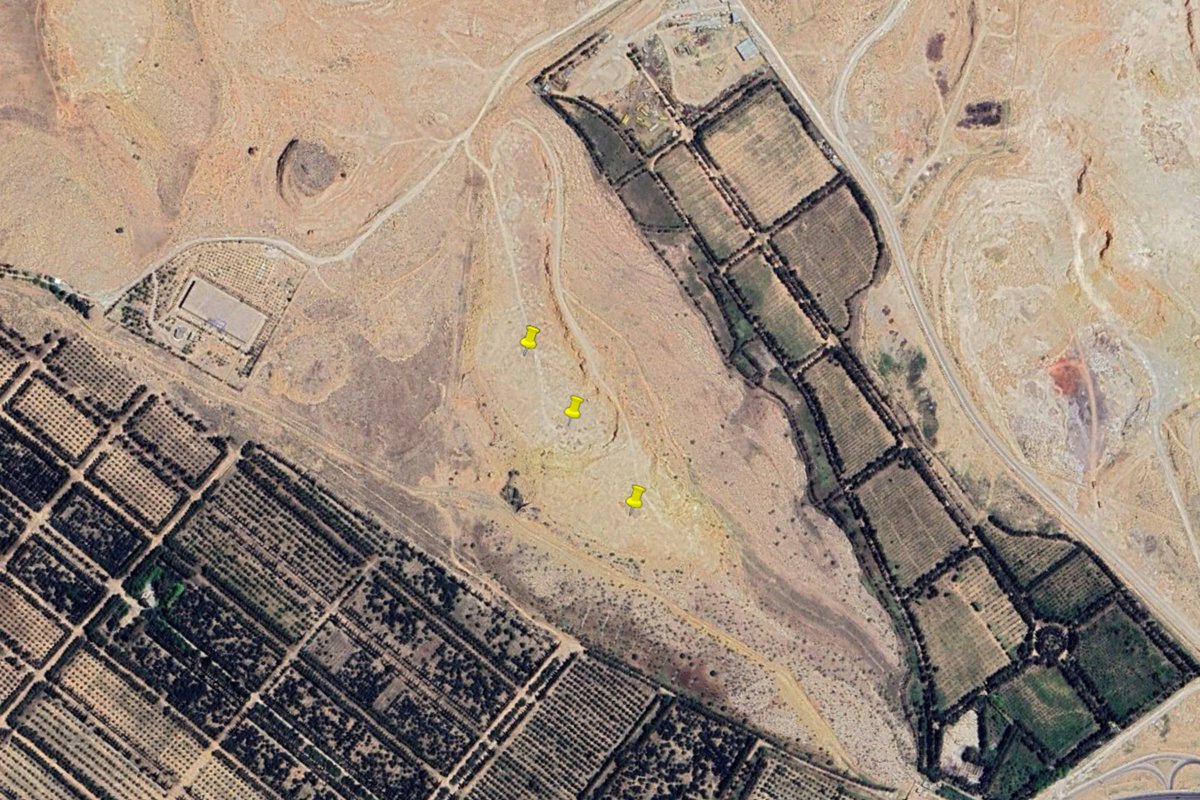 likely missile launch location google.com/maps?ll=29.633… just west of Shiraz sentinelshare.page.link/u7pM