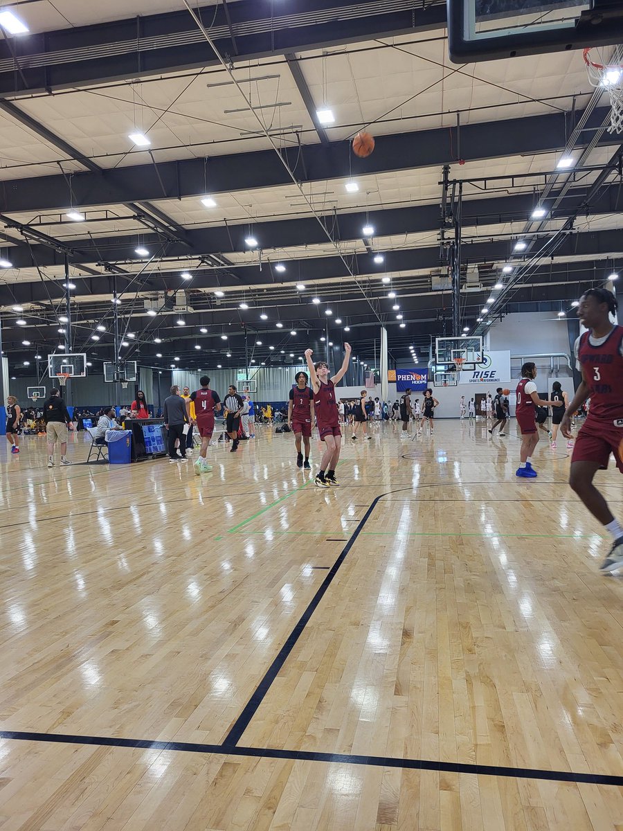 BigDaddyRitch's tweet photo. Back at it for another weekend with @UpwardStarsCola 
#LetsGetIt https://t.co/NwrZk18bMz