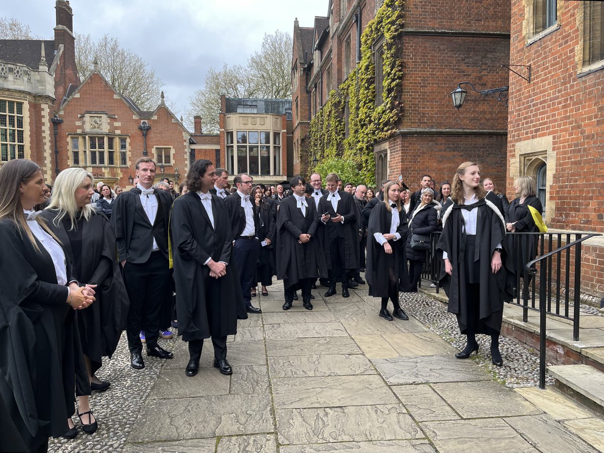 Selwyn1882's tweet photo. Many congratulations to the Selwyn students who received their @Cambridge_Uni degrees on Saturday April 27th. Our photos show the gathering in Old Court before the journey to the Senate House. https://t.co/hBlwUif4ht