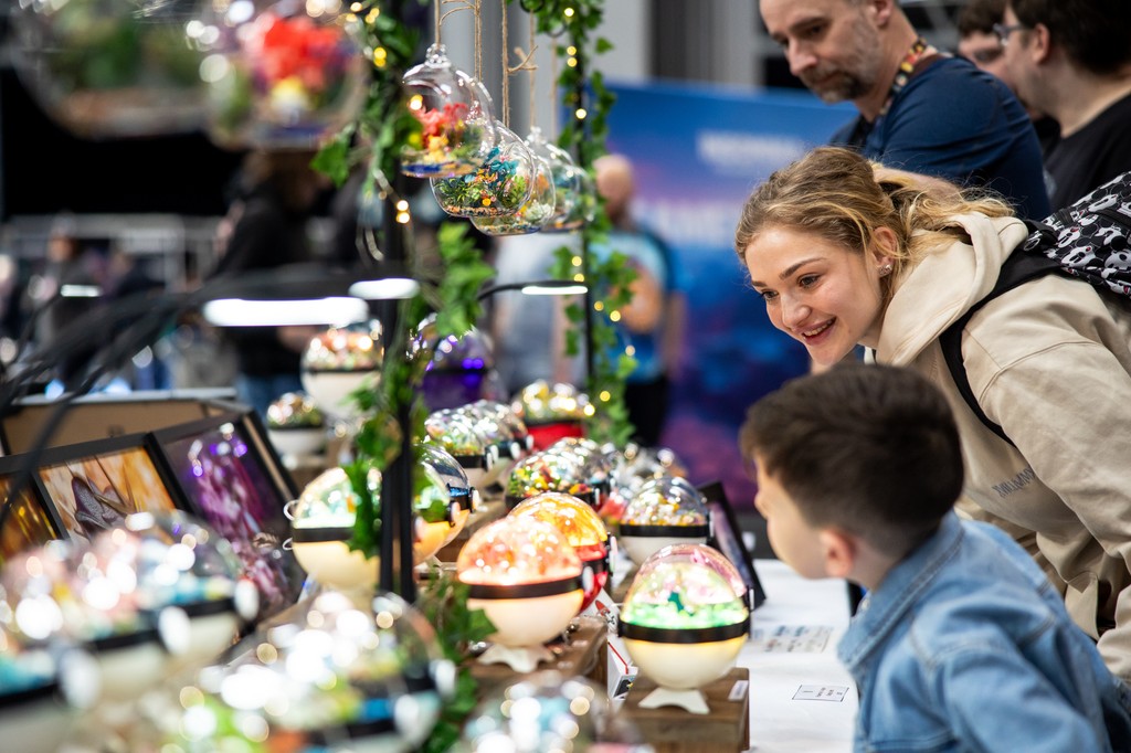 🔮 Admit it - everyone has wanted a Pokémon terrarium at least once in their life.

#i72