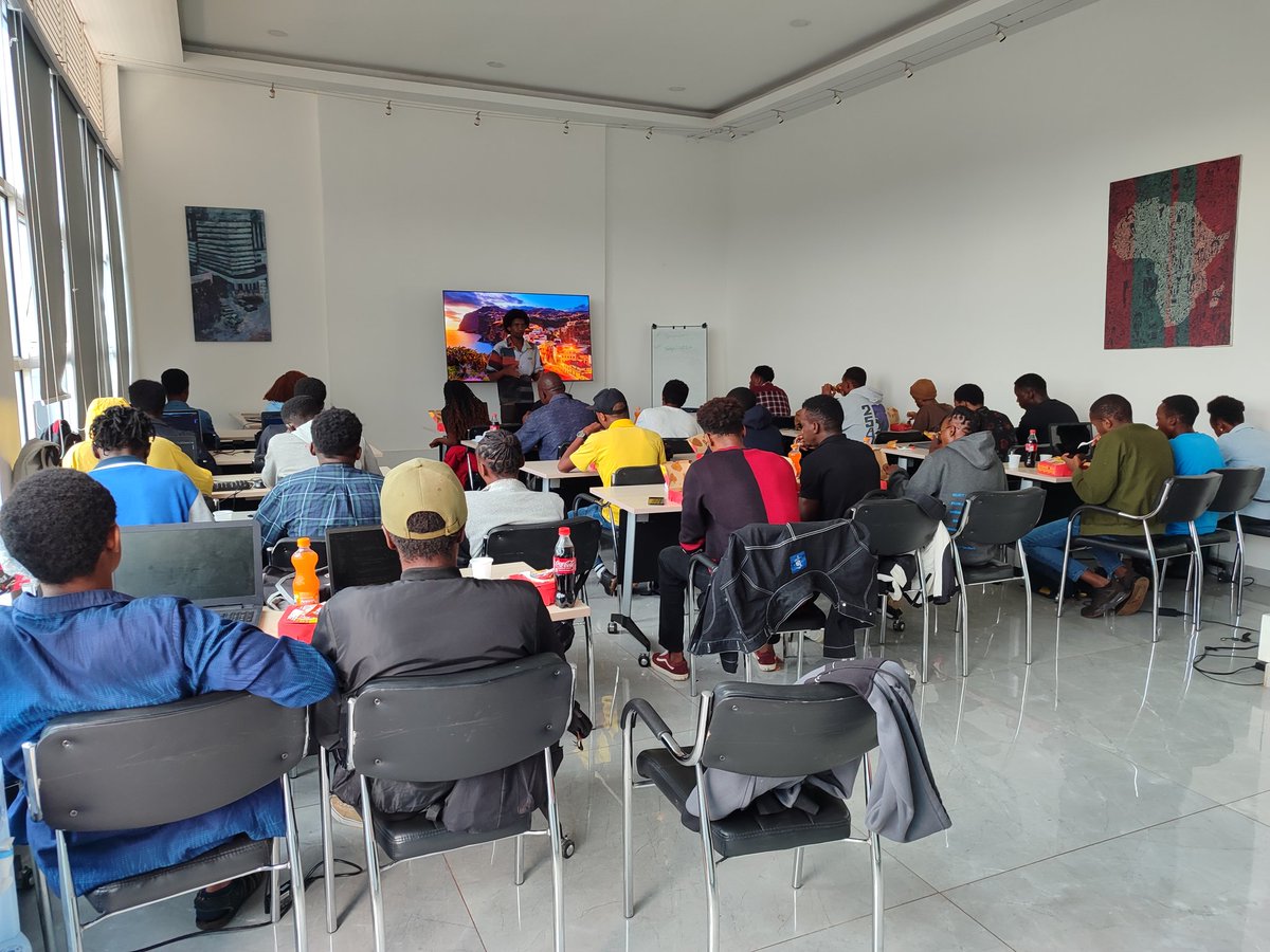 ChegeRachael's tweet image. Exciting day @LiskHQ 🎉 

Just wrapped up our Code Quest 2.0, diving deep into the world of DApp development. 💻🚀

Shoutout to @type_jordan for taking us through the impactful session!

 #Lisk #DAppDevelopment #CodeQuest