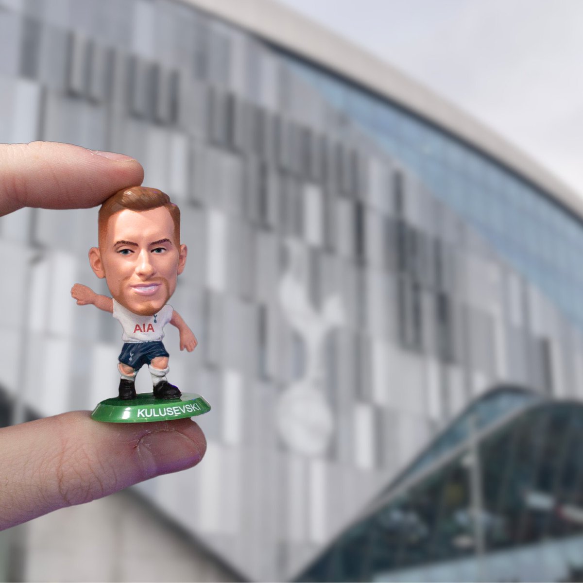 ctcSoccerStarz's tweet photo. It’s north London derby weekend ⚔️
 
With so much at stake for both sides, this match has all the makings of being a Premier League classic ⚪🔴
 
Get NLD ready with SoccerStarz: https://t.co/WSSrQkMhxT
 
#Tottenham #Arsenal #NLD #SoccerStarz https://t.co/PDLcv9hJKp