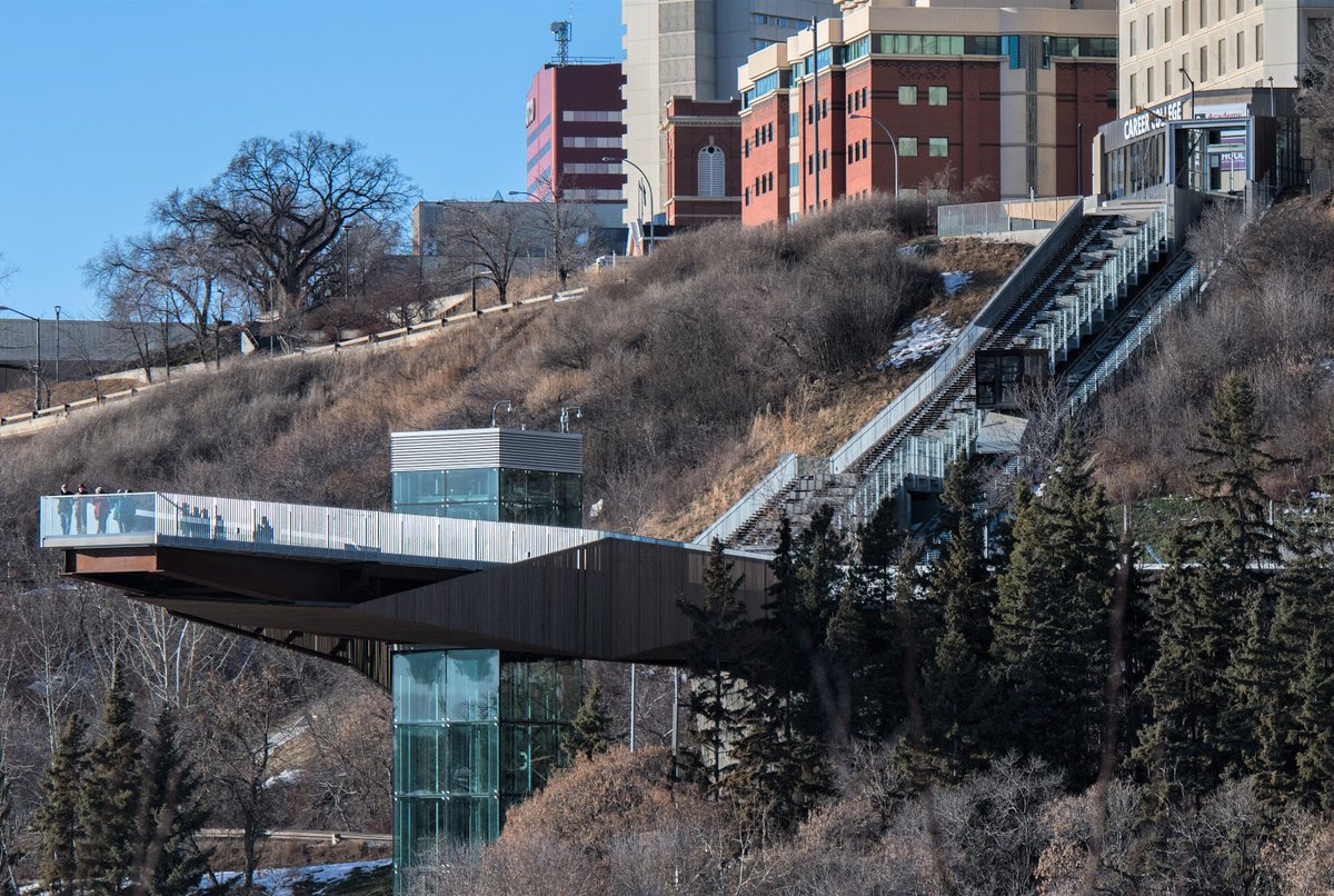 🚧Repair notice: The elevator at the 100 Street Funicular will be closed from April 29 - May 2, to repair damaged glass. 

The funicular will remain operational during this closure. Please watch for signage on site.