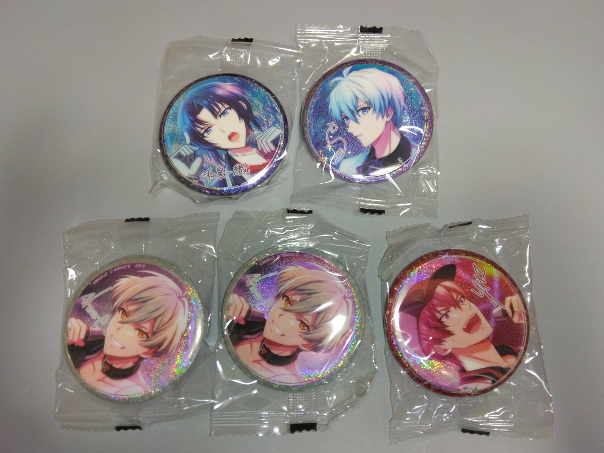 AO19239's tweet photo. 【交換】アイドリッシュセブン アイナナ　カプセル缶バッジコレクション カプ缶 vol.3

譲：一織、壮五、悠2、トウマ

求：百

宇都宮手渡しor固定ポスト参照 https://t.co/PaiLHRBtWg