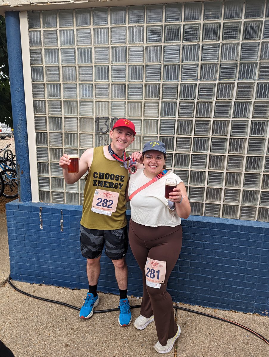 wingsforpete's tweet photo. Great day for the @Peticolas Velvet Hammer 5k. I'd like to thank my unofficial sponsors, @thedumbzone and Choose Energy. #nopuppet https://t.co/Nhj3MMmQIL