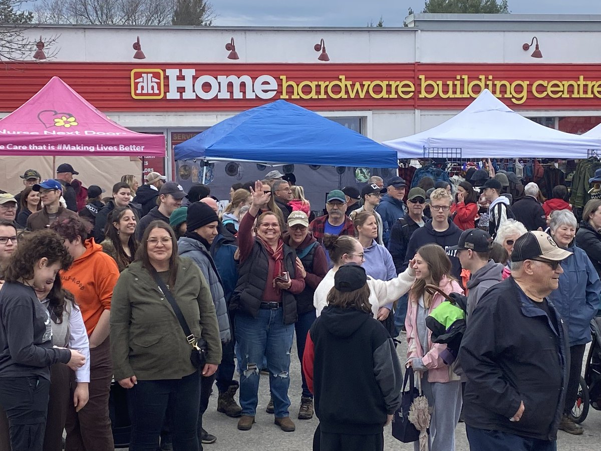 Thrilled to participate in today’s festivities for the @PowMapleSyrup festival.   Great turnout for the annual pancake toss and to support local businesses!