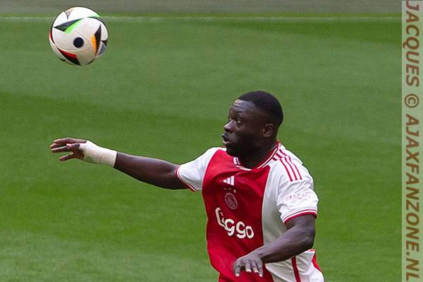 Brian Brobbey is door de fans verkozen tot Ajacied van het Jaar, zo meldt Ajax Life. Brobbey is daarmee de opvolger van Steven Berghuis, die deze titel vorig jaar mocht ontvangen. #ajax #brobbey #berghuis

bit.ly/4drM9wu