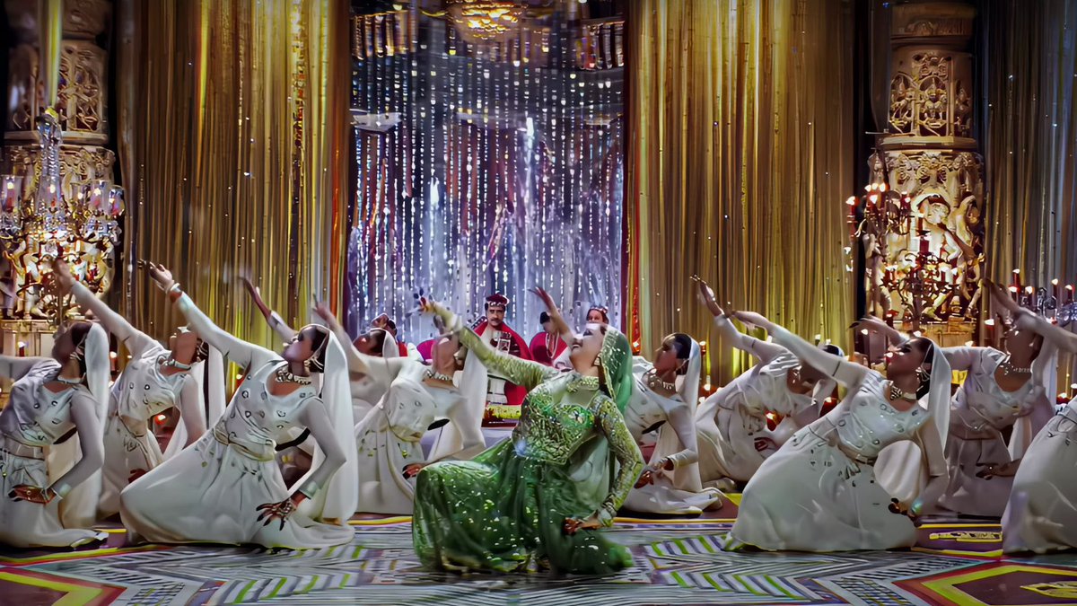 when you pause a madhuri dixit song