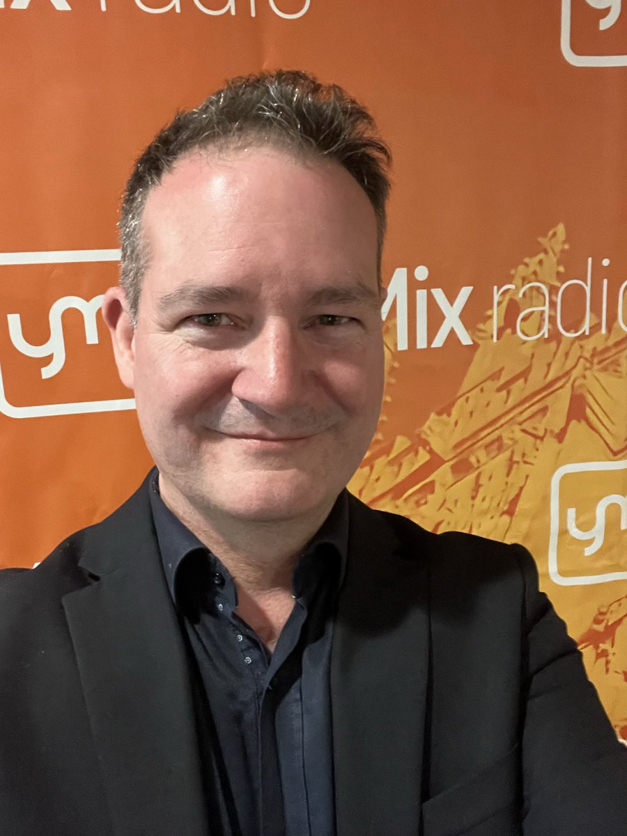 On #YorkMixRadio with @theyorkmix until 8pm tonight. Online, on the app, smart speaker and DAB across #York and #NorthYorkshire. @timlichfield gets a mention after his @crunchnroll interview… #Radio