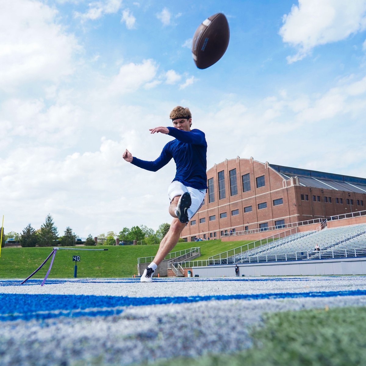 ButlerUFootball's tweet photo. Spring has sprung…

#ButlerWay https://t.co/zmjwwW8Jbo