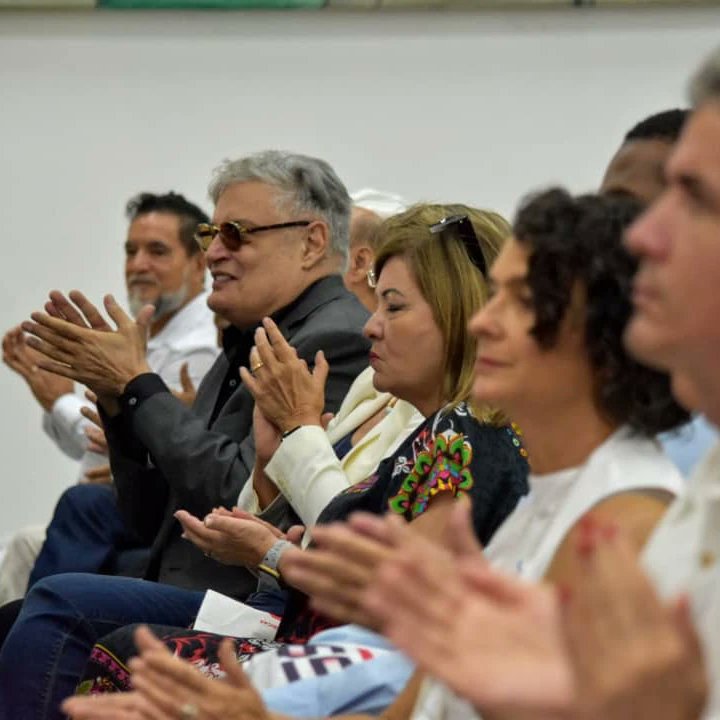 Asistí a acto por 65 años de fundación de <a href="/CasAmericas/">Casa de las Américas</a>, histórico espacio de encuentro y diálogo entre intelectuales, artistas e instituciones del continente.

Inspira recordar labor cultural encomiable que ha realizado la Casa por y para los pueblos de América.

#CasaAméricas65