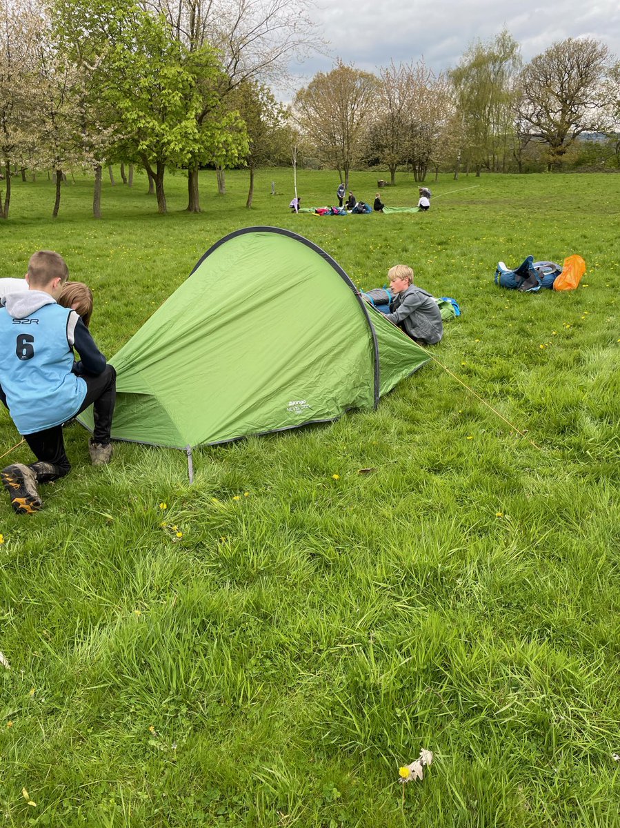 CroftonAcademy's tweet image. The tents are nearly up! ⁦@croftonacademy⁩ #DofE participants on their Bronze expedition #WeAreCrofton #BuildingCharacter