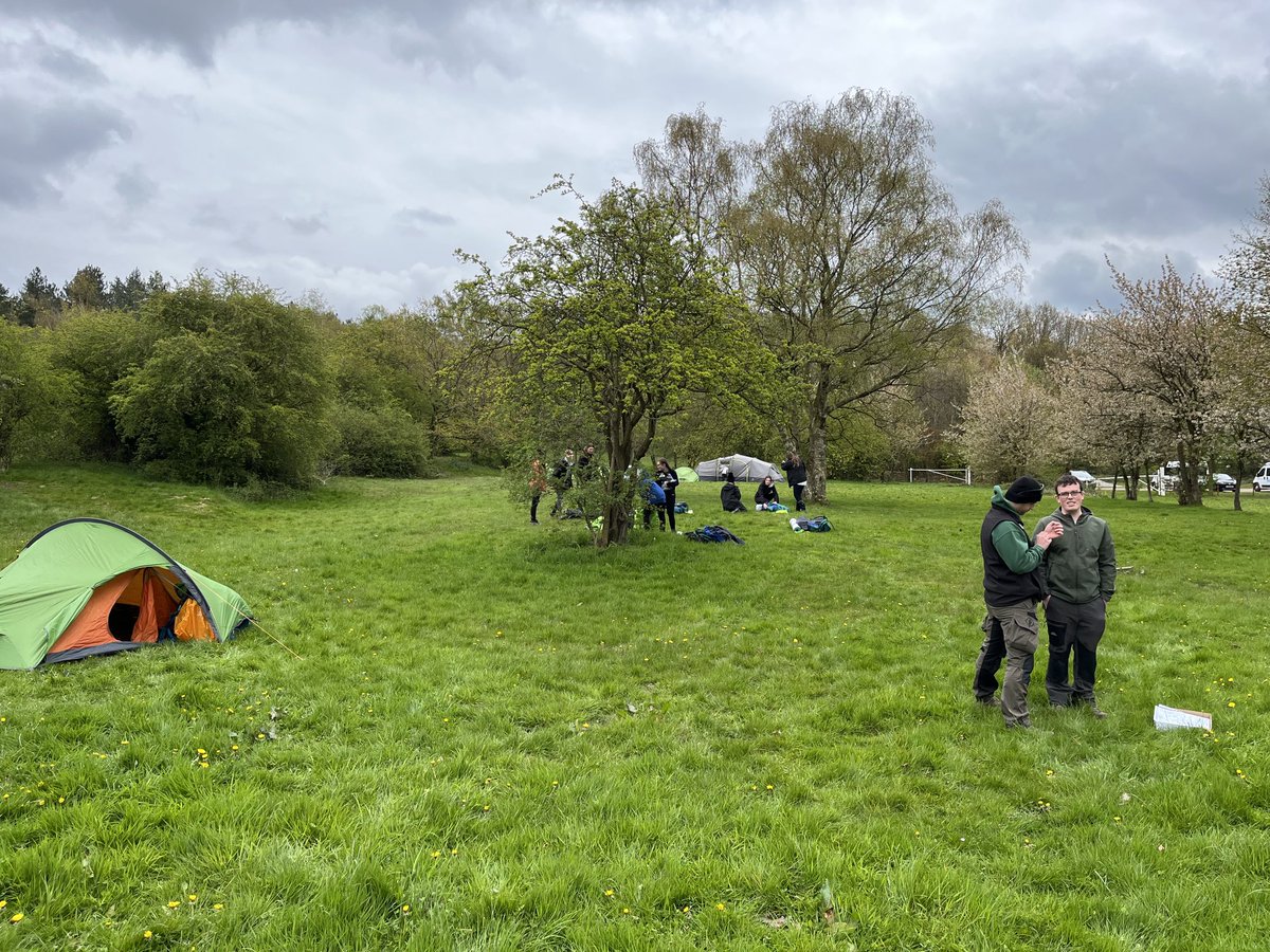 CroftonAcademy's tweet image. The tents are nearly up! ⁦@croftonacademy⁩ #DofE participants on their Bronze expedition #WeAreCrofton #BuildingCharacter