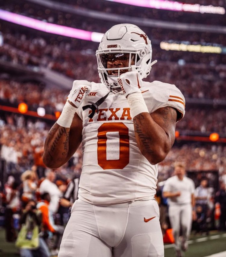 With the 101st pick in the fourth round of the 2024 #NFLdraft , the Carolina Panthers select Texas TE Ja’Tavion Sanders. @InsideTexas #HookEm DETAILS: on3.com/teams/texas-lo… (FREE) @CoachDayLa