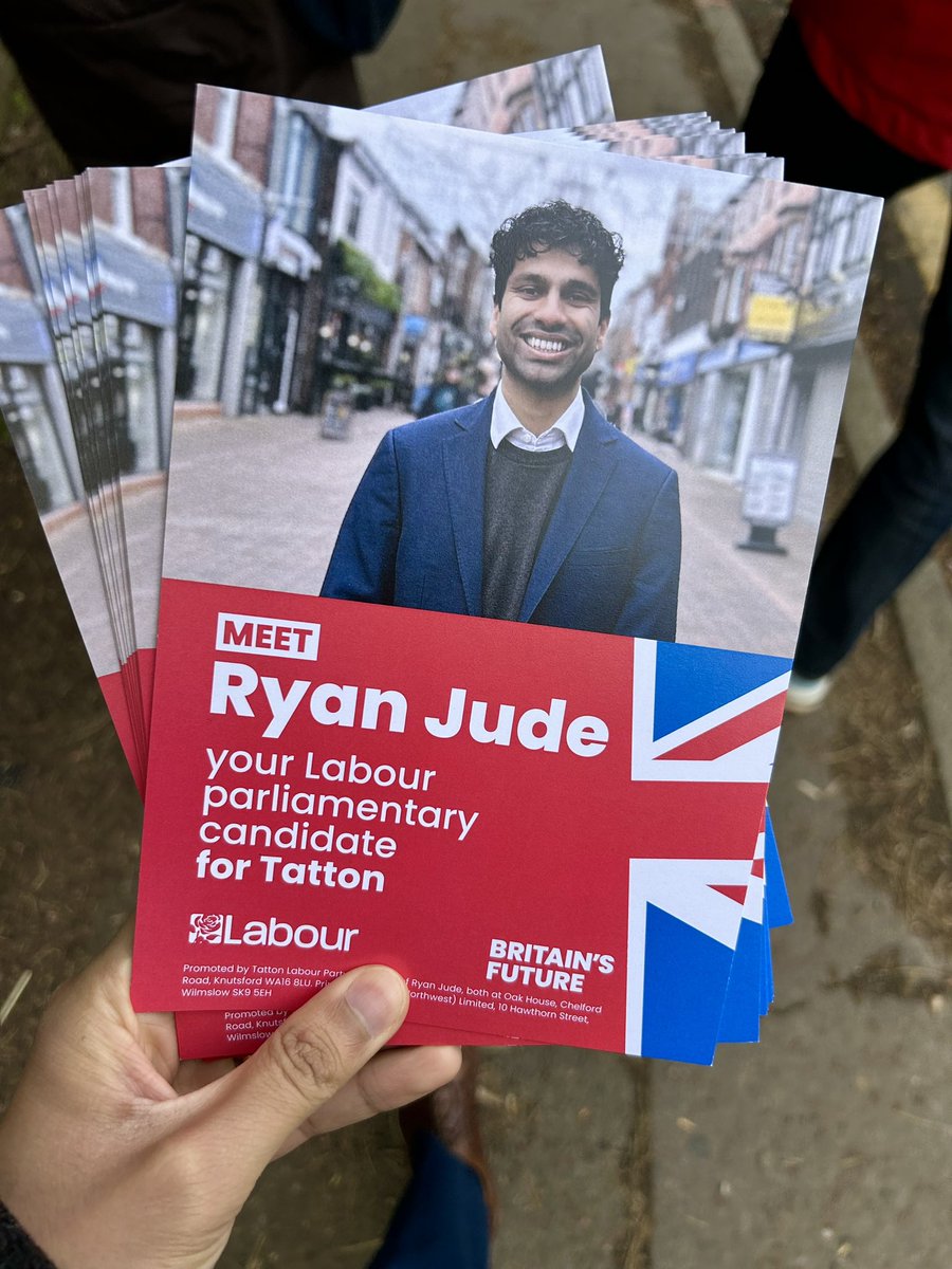 Such a positive response in Knutsford today. So many residents who are fed up and want change - and will be supporting Labour at the general election. 🌹

Pleased my new outcards have arrived too! @TattonCLP #LabourDoorstep