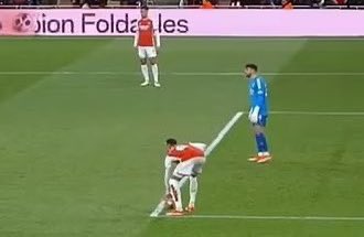How do we feel about referee’s giving out mulligans because of lack of concentration by players? • Gabriel handball vs Bayern after Raya puts it in play • Referee desperately stopping Gakpo from scoring when he waved “play on” after giving the advantage