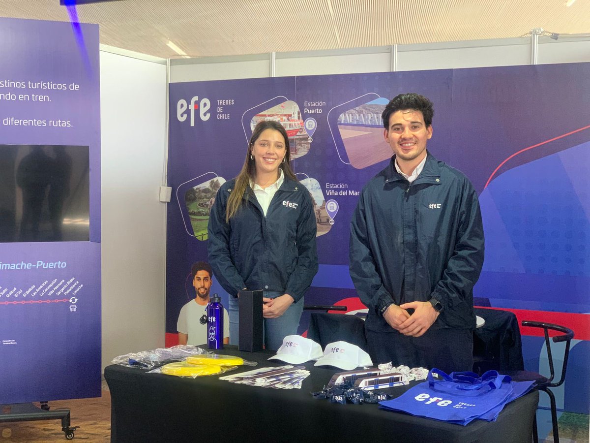 EFEValparaiso's tweet photo. ¡En este día familiar #FITVAL te espera! Hoy nuestro Gerente General, fue uno de los expositores hablando sobre la electromovilidad y el rol de @EFEValparaiso como el principal medio de transporte sustentable en la región 🚆💙 https://t.co/CbkOHAiBA7