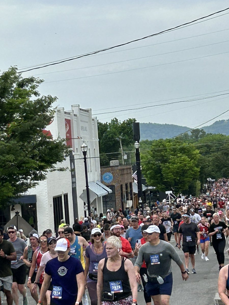 Rashed_F_din's tweet image. Congrats to many friends who ran the @stjude @runrocknroll Marathon today including my engineering colleague @livelysh1 @NESpower and members @ICN12south