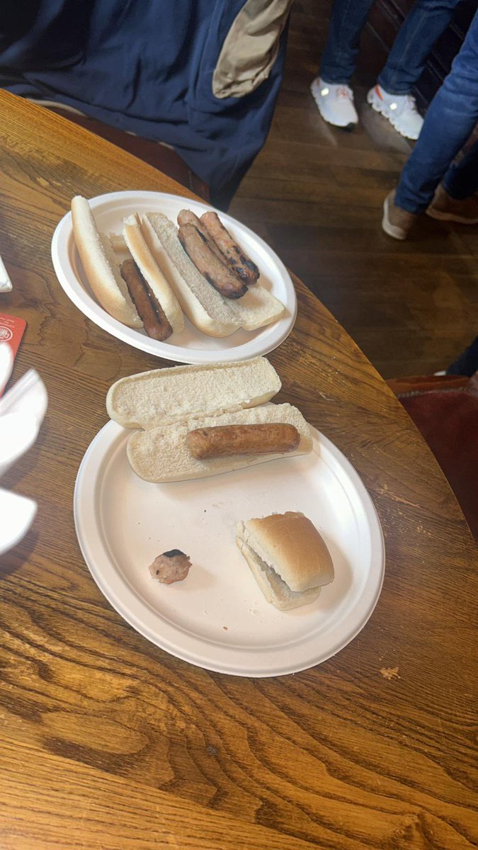 Mental post match grub from <a href="/clwbrygbi/">Clwb Rygbi Cymry Caerdydd</a> this afternoon for <a href="/PontyclunRFC/">Pontyclun RFC</a> only fucking hot dogs it is then boy bach