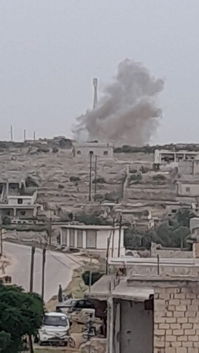 BREAKING NEWS: Assad's forces and Russia bomb the vicinity of the village of Abzimo in the countryside of Aleppo, Syria.