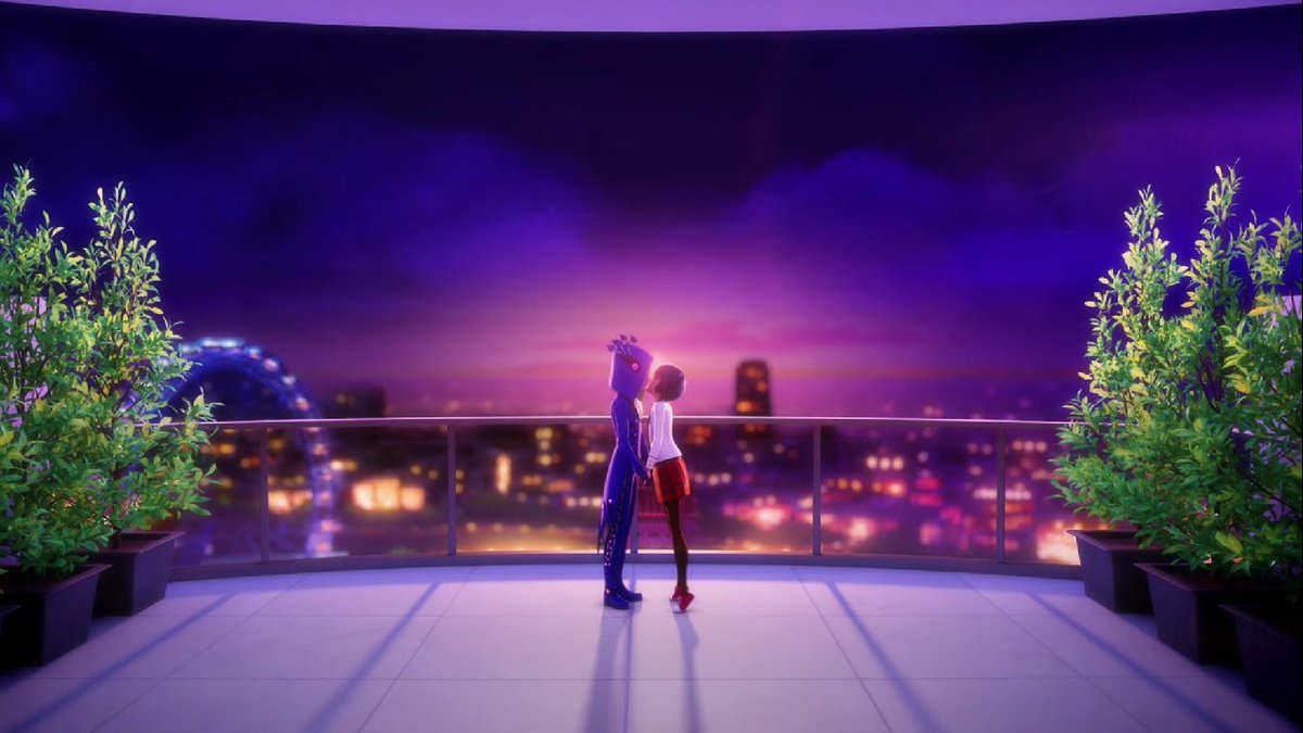 Se anuncia un #MiraculousWorld en relación con Londres, y ya que es el paradero de Chloé (viendo a Selah Victor en grabaciones), podemos intuir que empezaron a doblarla.

Otro personaje que me encantaría tenga una participación es Félix, sabiendo que es la ciudad donde reside.