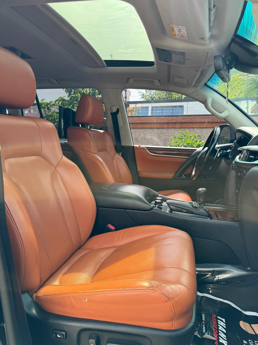 2019 Lexus LX570 4x4 $95,000
Remote keyless start 
Leather seats
Heated & Cooling seats
Sunroof
Blindspot Monitoring
Cool Box (fridge)
Rear view camera
3rd row
Accident Free!
24 custom registered