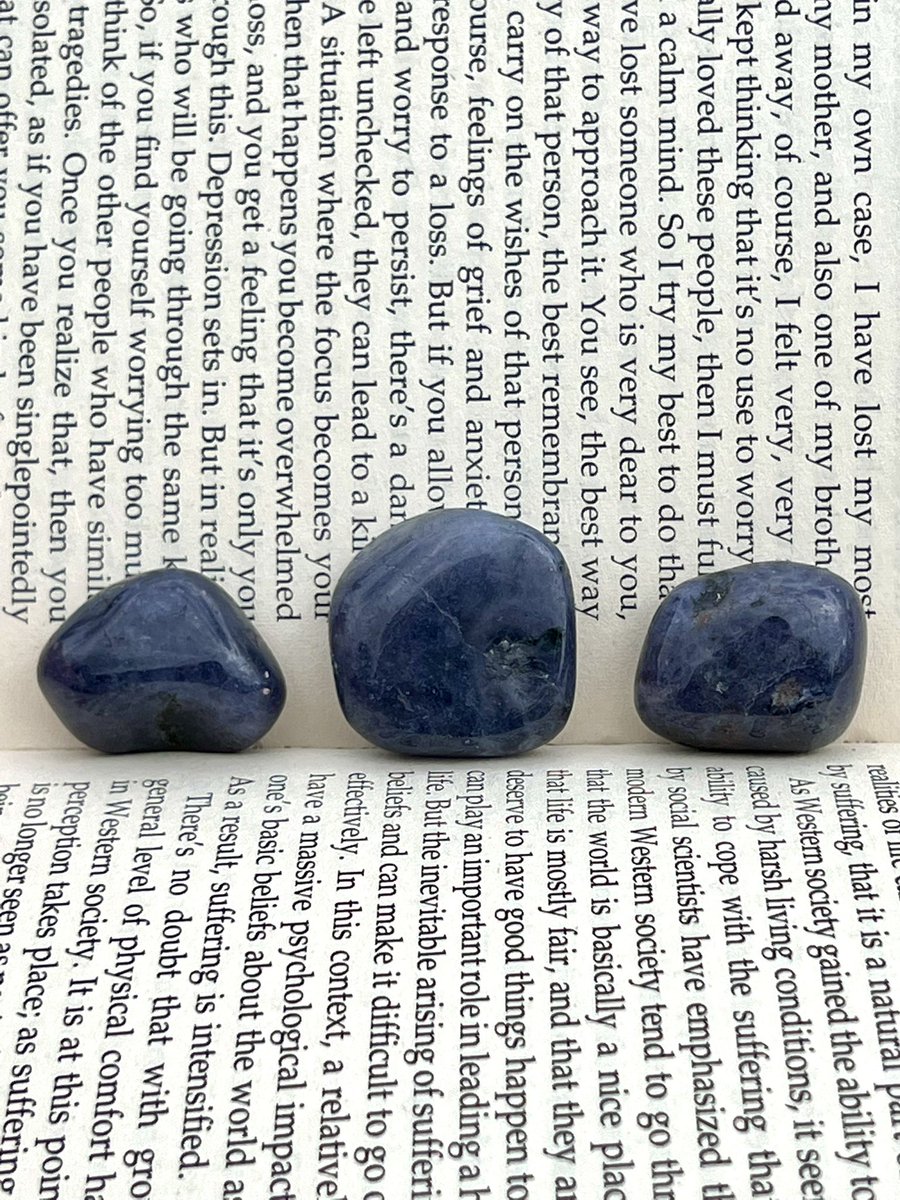 cerrat0nin's tweet photo. hi friends! 🫶🏼
if you use the code “MOONGODDESS” at checkout you can get $10 off your purchase! 🌙
all orders put in this weekend will get a FREE mystery crystal! you can put in the notes at checkout what metaphysical properties you’re interested in or if you want a surprise! 💌 https://t.co/d2GmFbH3Po