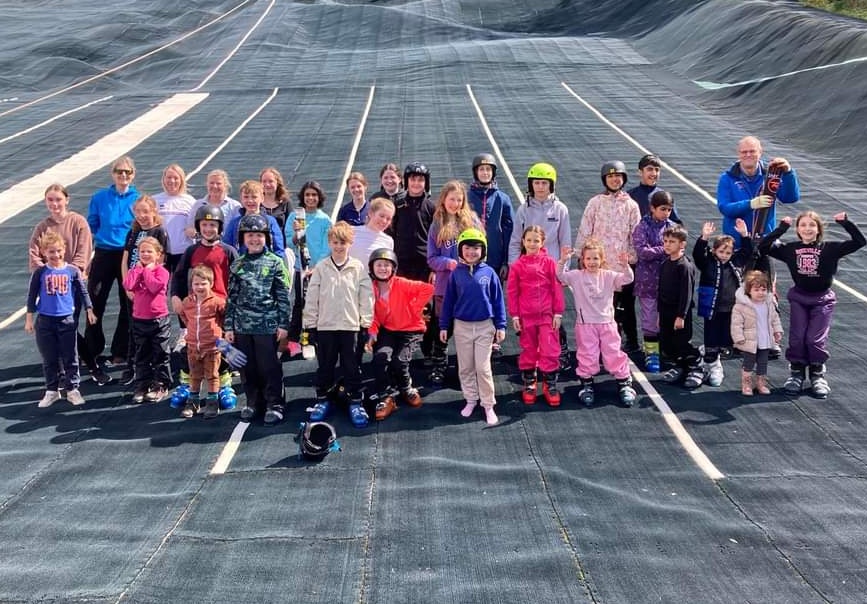 Thank you @organdonortown and all the kind volunteers at @kendalsnow for an amazing first day at the @TransplantSport Kids & Teens weekend, with ski lessons and a tubing session. Such an amazing opportunity for an equally amazing group of children and young people. 💜