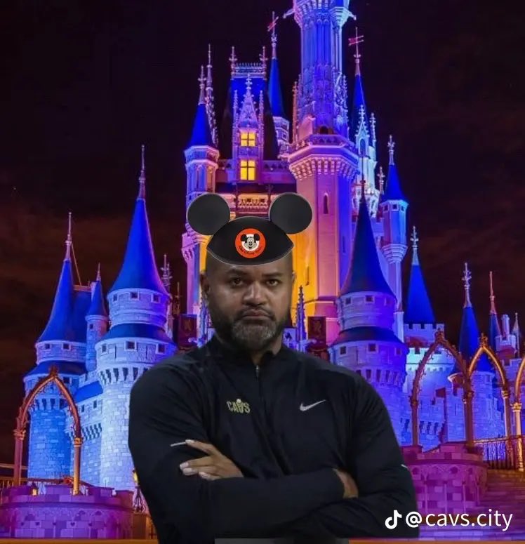 DMSpida's tweet image. Leave bro in Orlando please