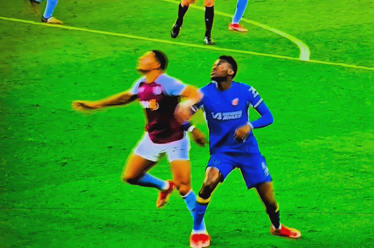 Blue_Footy's tweet photo. Disallowed for this? https://t.co/pXgNHeF36k