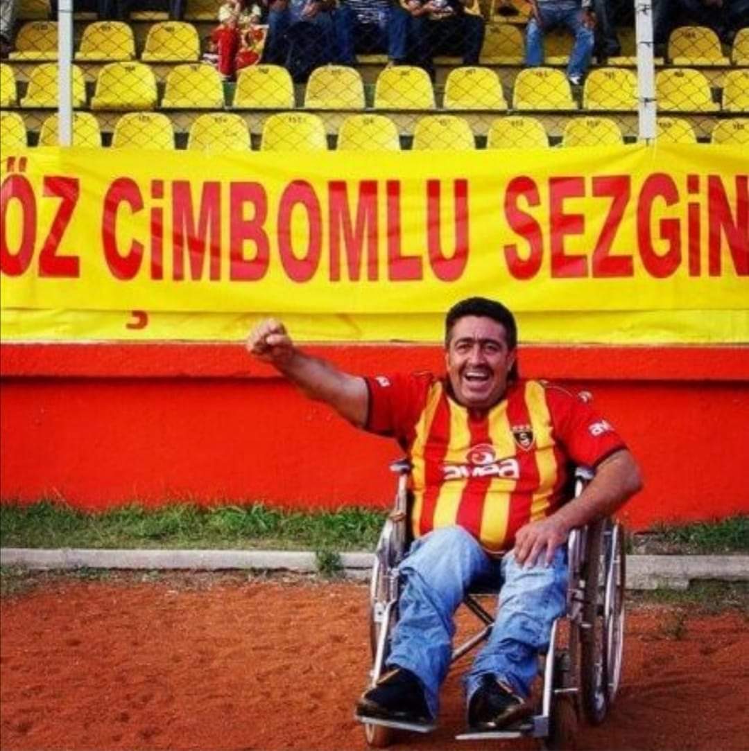 Rahmetli Sezgin Özcimbomlu.🙏💛❤️ #Galatasaray