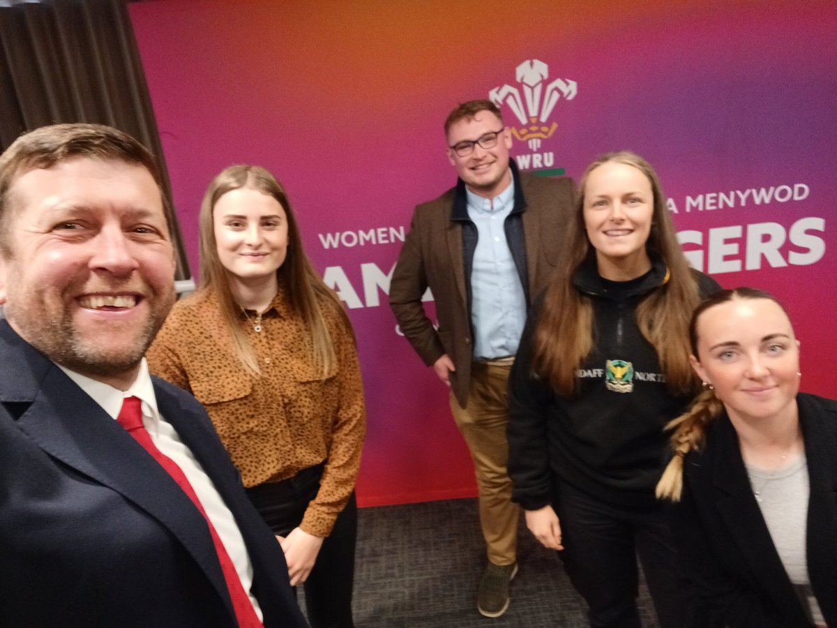 BenRose9980's tweet photo. Fantastic week with @WelshRugbyUnion
❤️🏴󠁧󠁢󠁷󠁬󠁳󠁿🏉

Started with @elerijackson delivering to @RugbyKnights 

Then @ScaleTheStadium zip line &amp; drop 🏟 👀 

On to @WRU_Thomas repping #WRUHub team at our first @WRU_Community integrity symposium 

Ended with #WRUGameChangers24 conference https://t.co/JvXi2KUPCQ