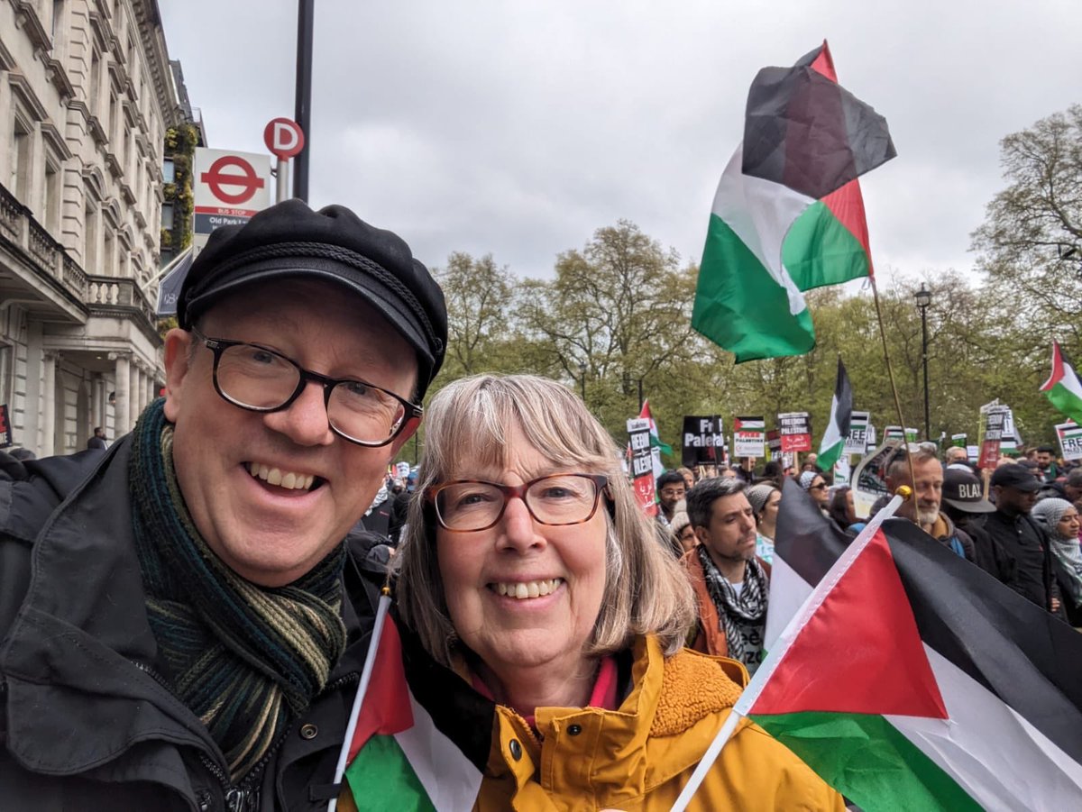 My friend ⁦@maxlawsontin⁩ and his mum standing up for Palestinian land rights And calling for an end to the war in Gaza. Maama Max, I salute you for always standing in solidarity with people who are oppressed.