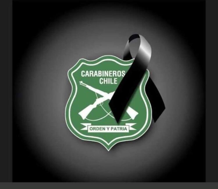 En este día tan especial adhiero al sentimiento de dolor y pérdida que embarga a @carabchile y a todo el país en estos momentos.
Condenó este acto de terrorismo que solo quiere hacerle daño a nuestra patria y su pueblo.
#DueloNacional #CarabinerosDeChile