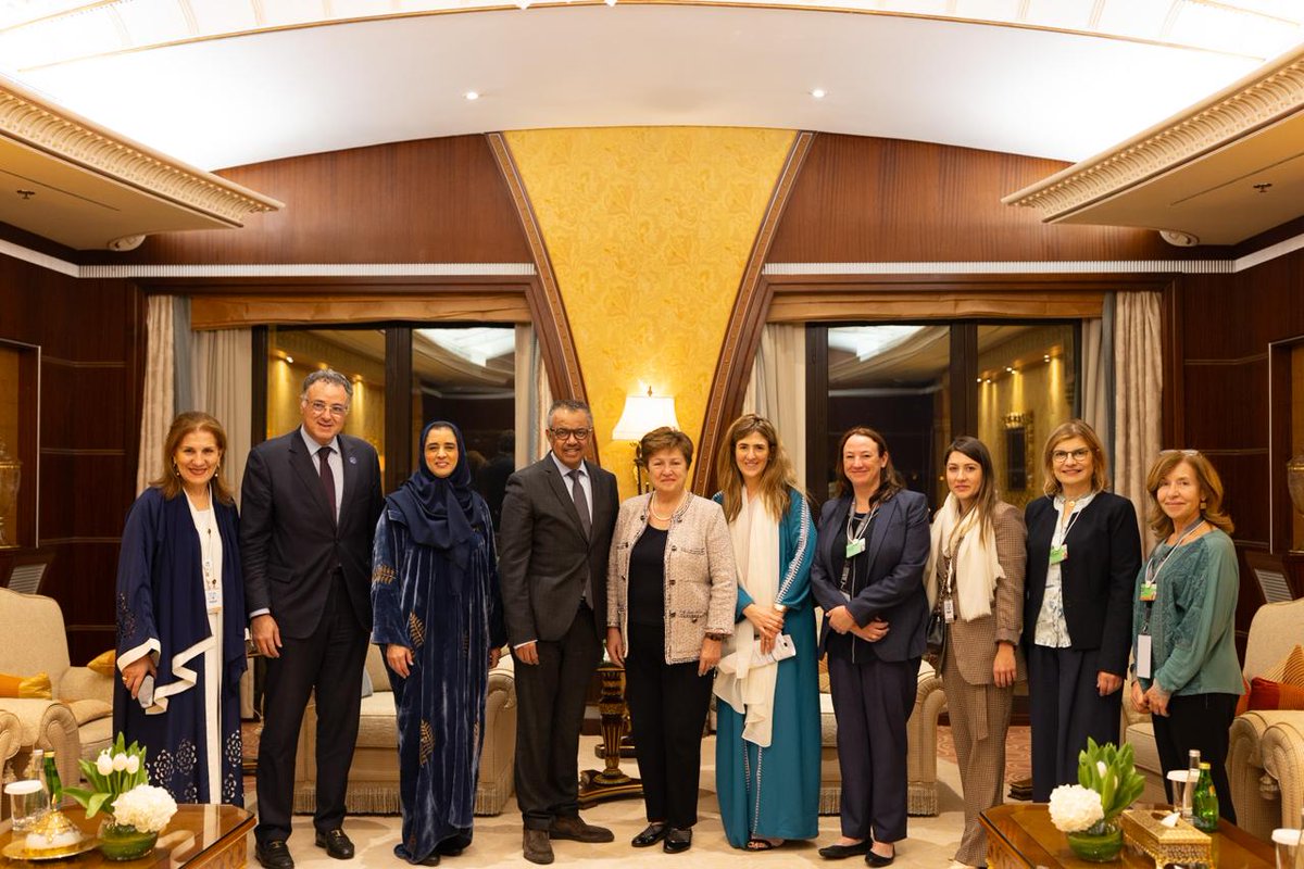 An inspiring end to a very busy day in Riyadh. Loved meeting @KGeorgieva, thanks to @DrTedros, a strong Balkan woman and world leader. Her recent interview in #Bulgaria's EVA magazine is so encouraging, moving and humbling. And some of the hardships sound so familiar growing up…