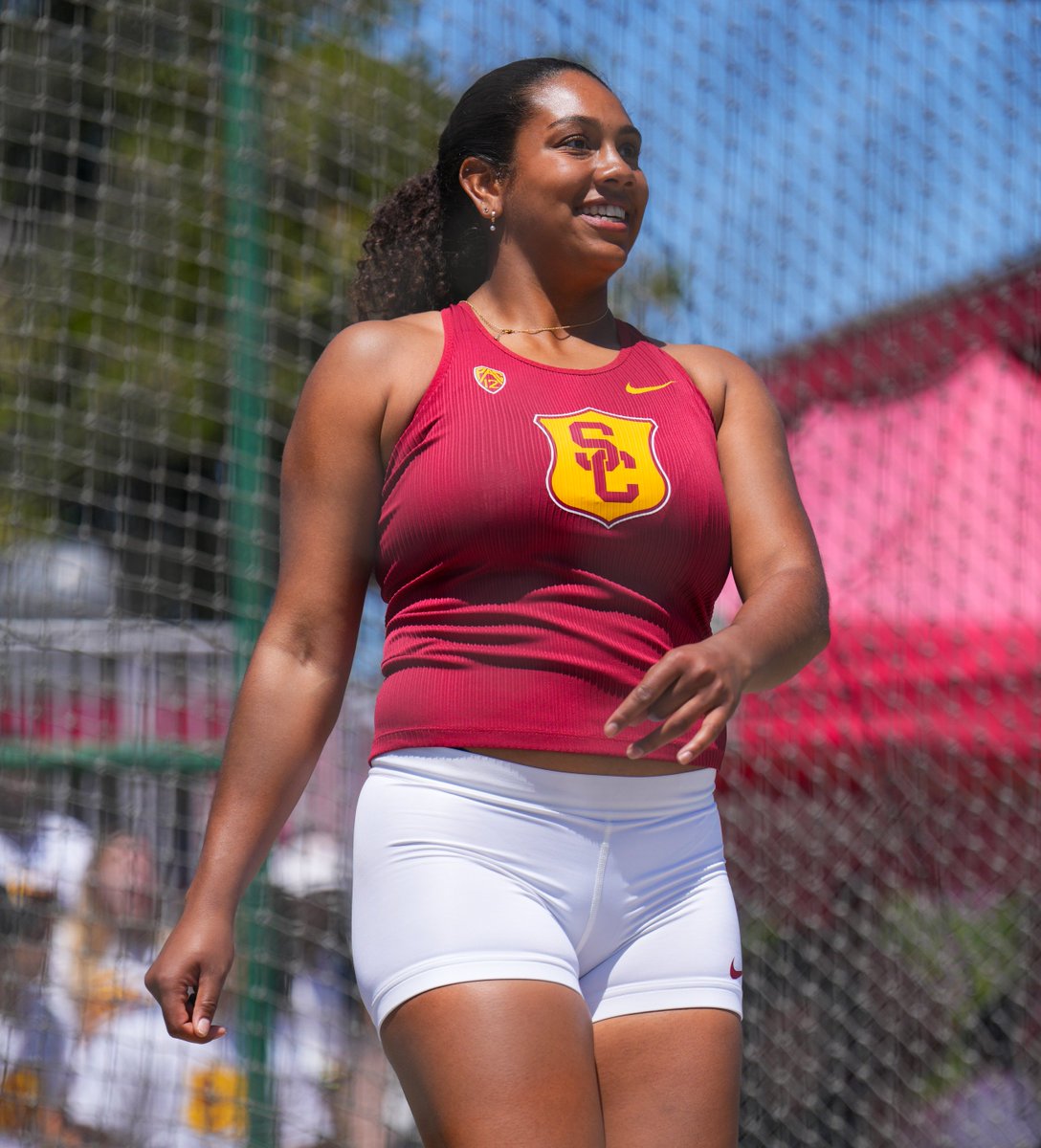 🥉 𝐖 𝐃𝐈𝐒𝐂𝐔𝐒 𝐓𝐇𝐑𝐎𝐖 🥉

Reese Garland placed 3rd with a PR of 54.32m/178-2, which ranks 5th in USC history!

Jenna Gallaway placed 4th with a best throw of 42.04m/137-11