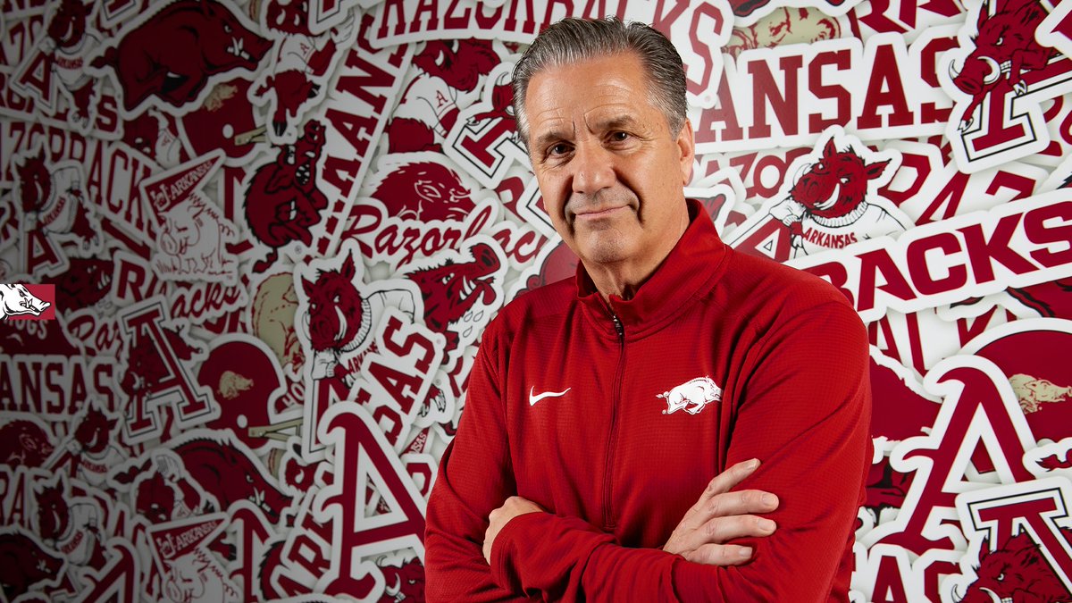 RazorbackBSB's tweet image. Throwing out the Ceremonial First Pitch for Game two at Baum-Walker Stadium: @CoachCalArk 

#OneRazorback