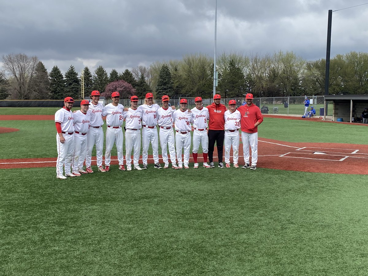 Tony Hoops tweet media