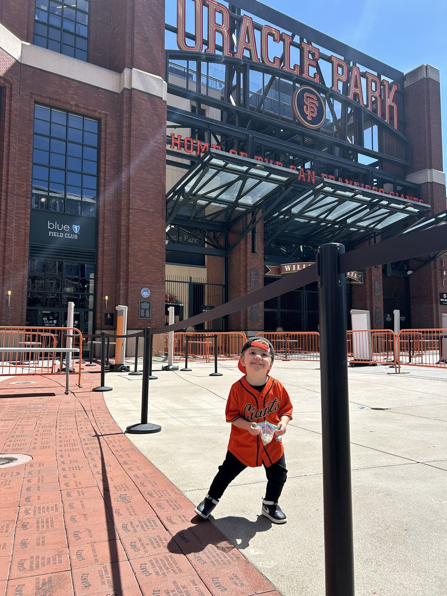 joe_bake_05's tweet photo. Back at the yard!! Let’s Go @sfgiants #NothingLikeIt #TogetherSFG #WinToday https://t.co/oLSaAA3pfu