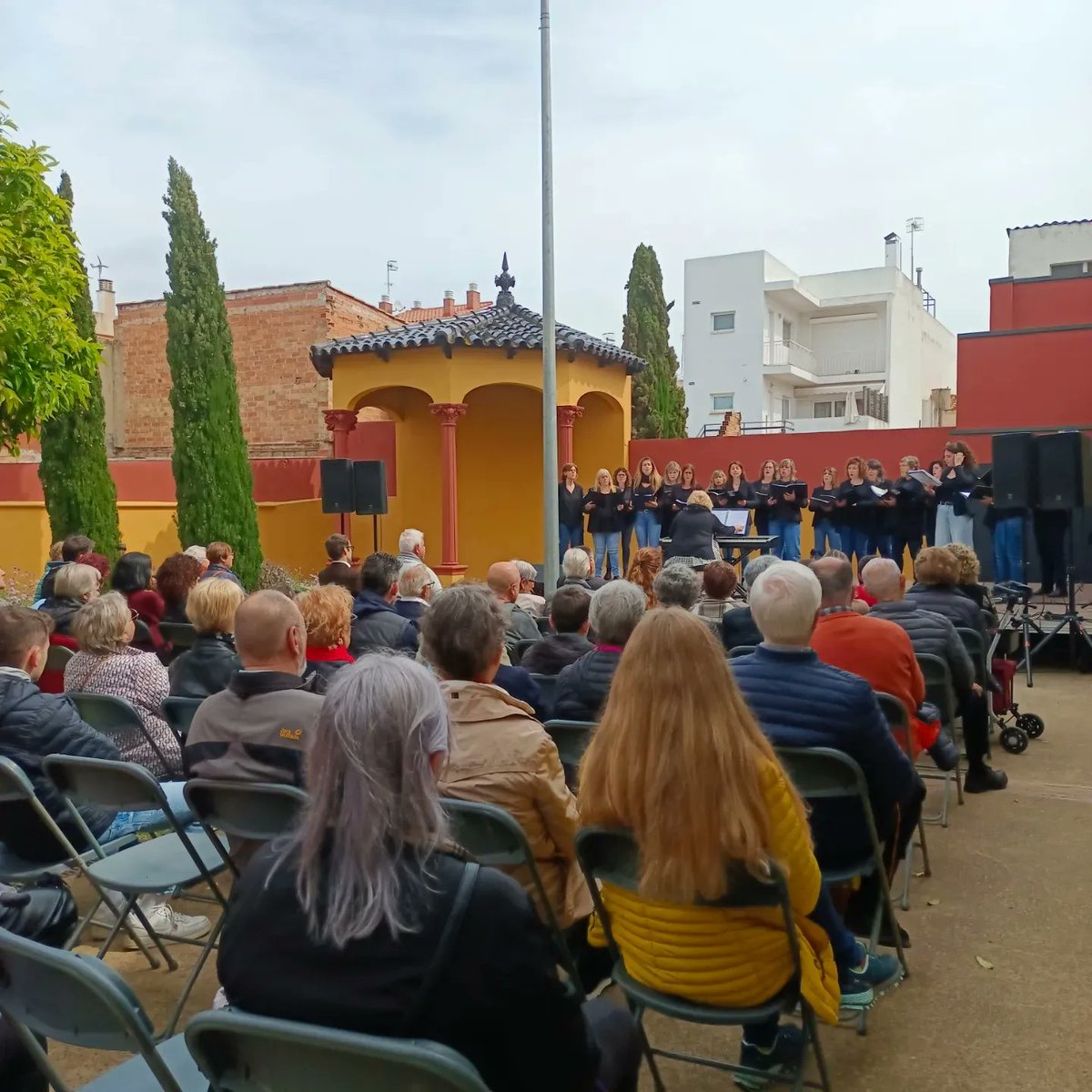 lurdesborrell's tweet photo. Malgrat és... ART, és CULTURA, és MÚSICA, és PINTURA, és LLENGUA, és HISTÒRIA, és TRADICIÓ, és CONVIVÈNCIA... és APRENDRE, és ENSENYAR, és COMPARTIR, és ESCOLTAR, és GAUDIR... ÉS! 

#MalgrArt24 
#culturaMalgrat 
#malgratTestima https://t.co/OEPWxmTLqE