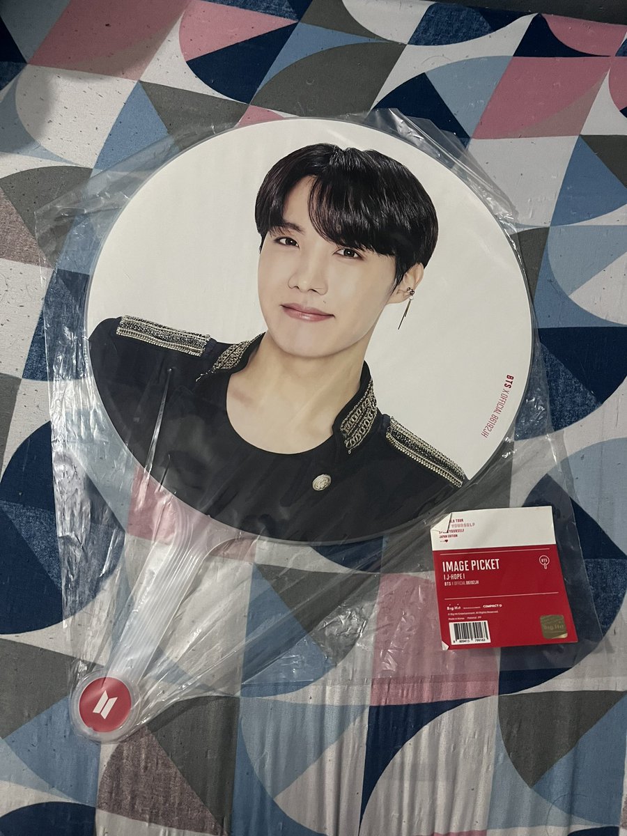 pqplucasaoki's tweet photo. Venda BTS

Image picket speak yourself tour - 70,00 + frete 

Bag Love Yourself tour - 100 + frete 

Valores negociáveis 
Não reservo 
Pagamento por pix 
Envios serão feitos semana que vem ✨ https://t.co/yAH3ORz4CW